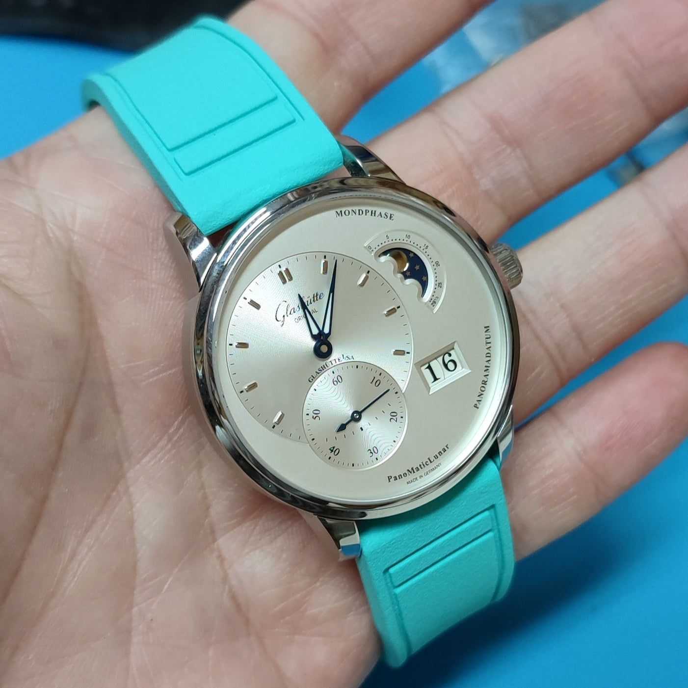 20mm, 21mm, 22mm Pilot Style Tiffany Blue FKM Rubber Watch Strap